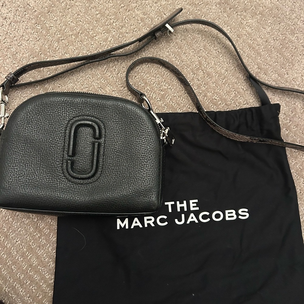 Mark Jacob’s Shutter Snakeskin Embossed Strap Leather Crossbody Bag/Purse